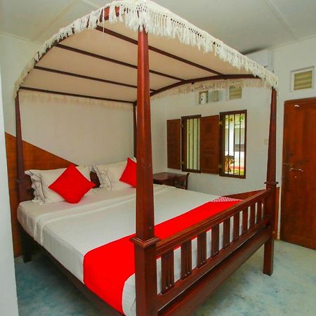 Hotel Nawathana Матара Екстериор снимка
