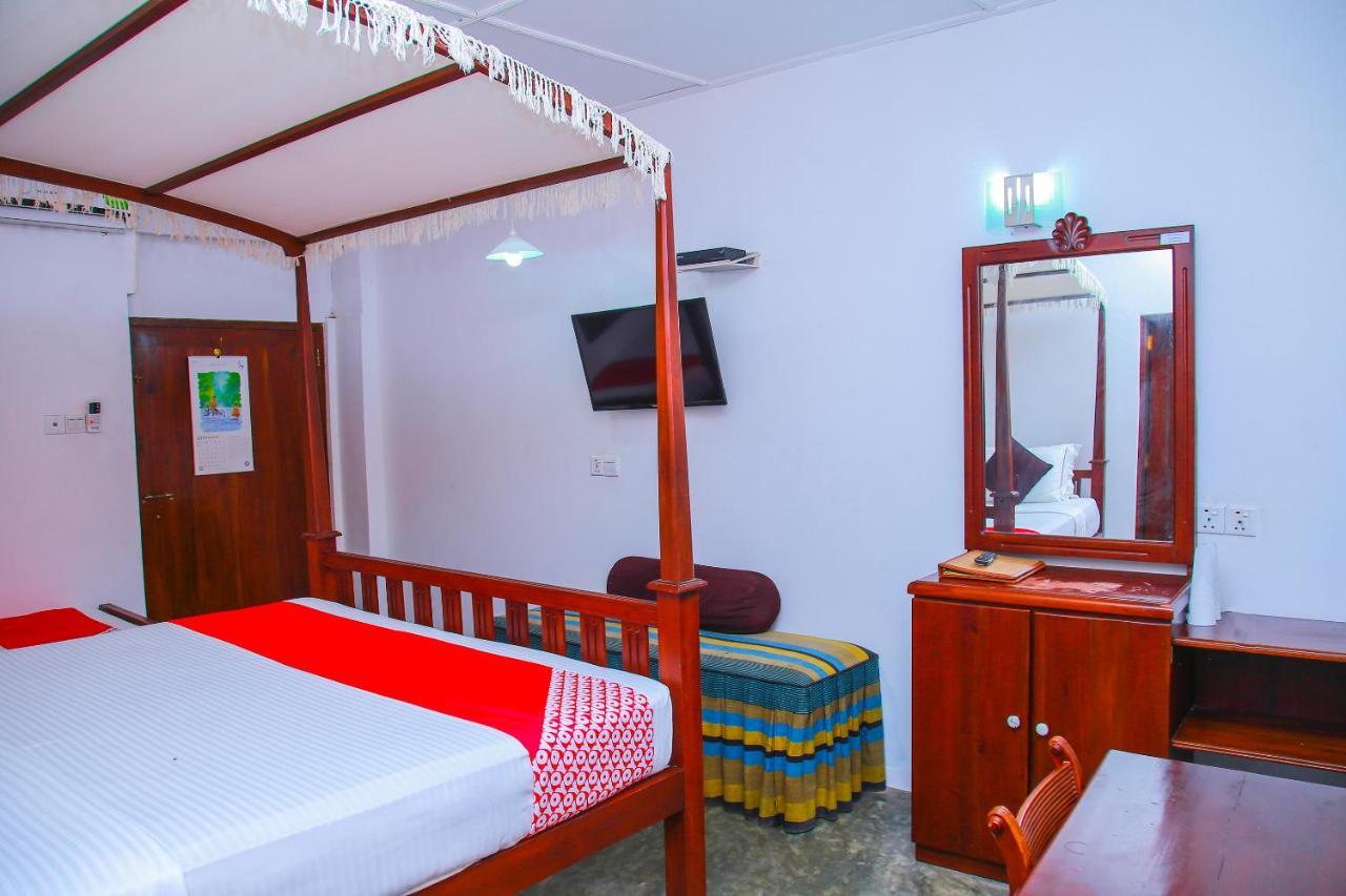 Hotel Nawathana Матара Екстериор снимка