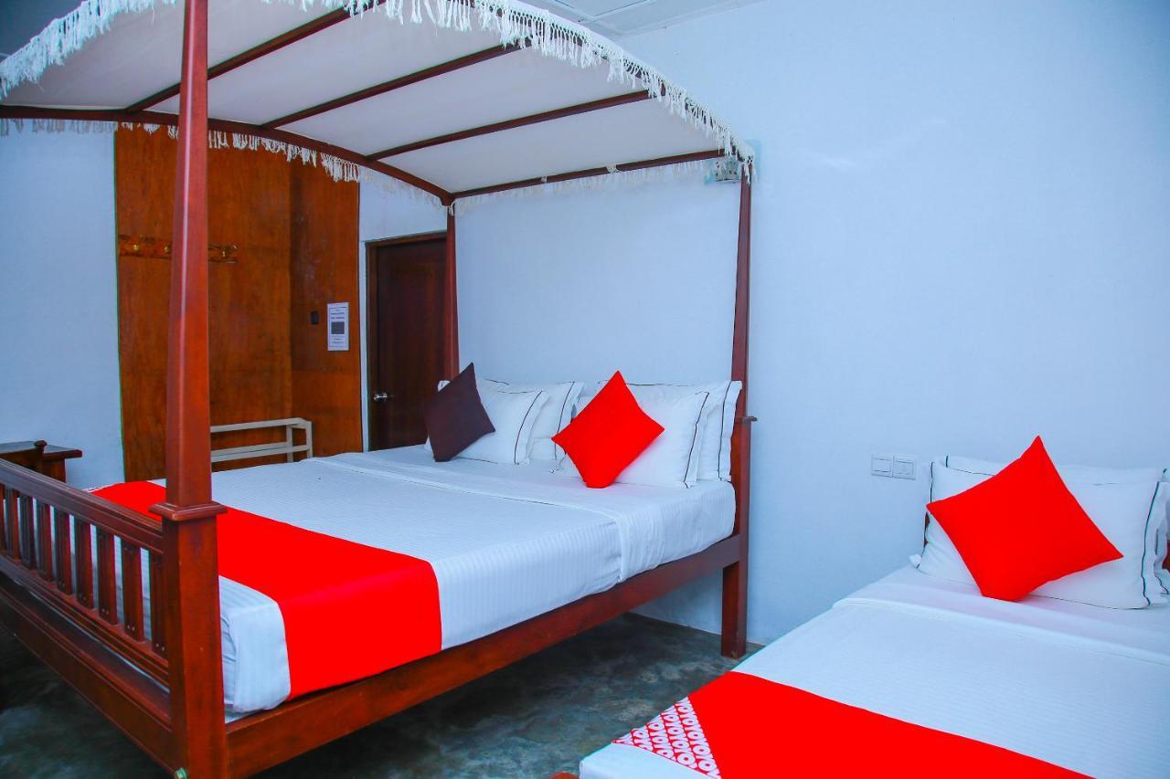 Hotel Nawathana Матара Екстериор снимка