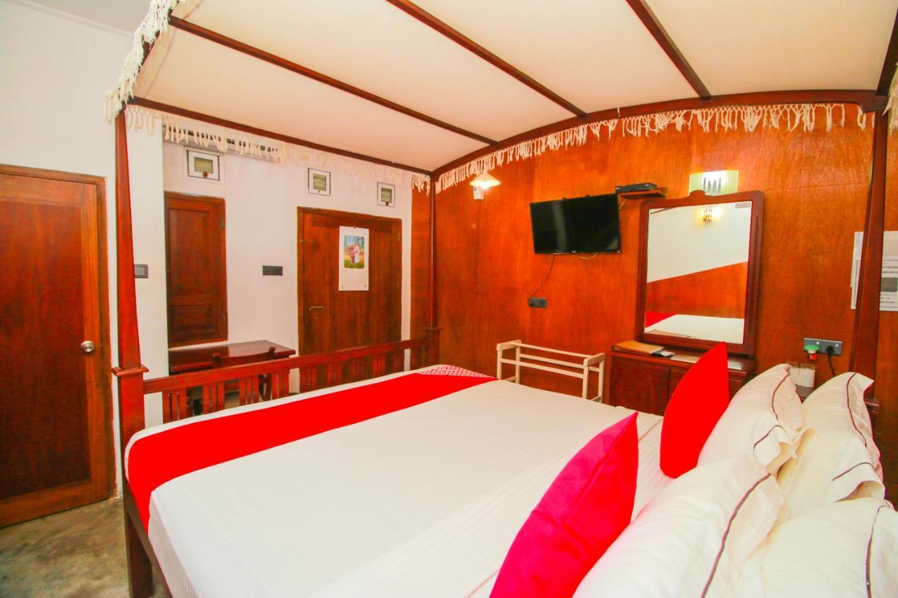 Hotel Nawathana Матара Екстериор снимка