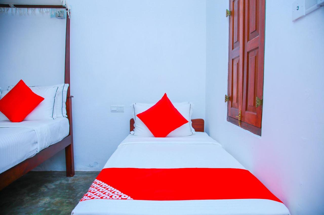 Hotel Nawathana Матара Екстериор снимка