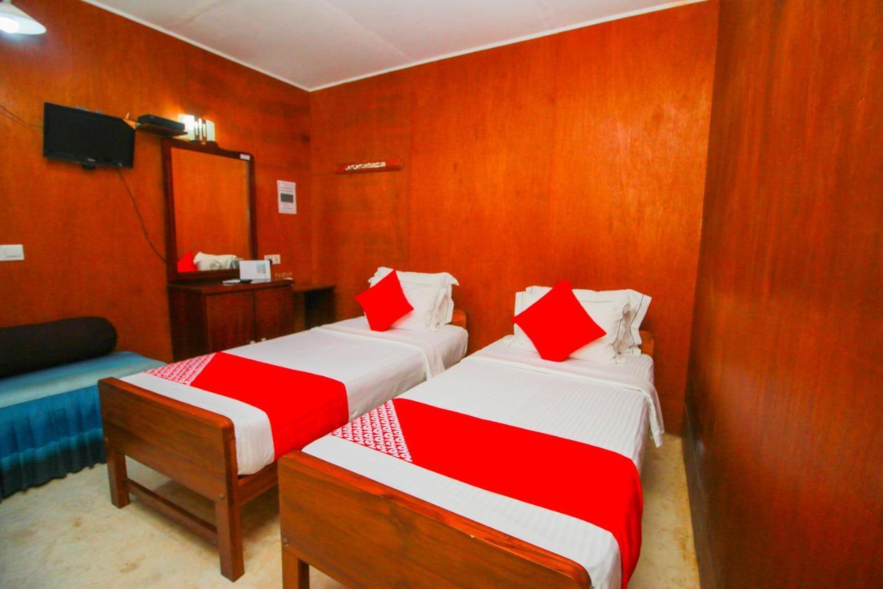 Hotel Nawathana Матара Екстериор снимка
